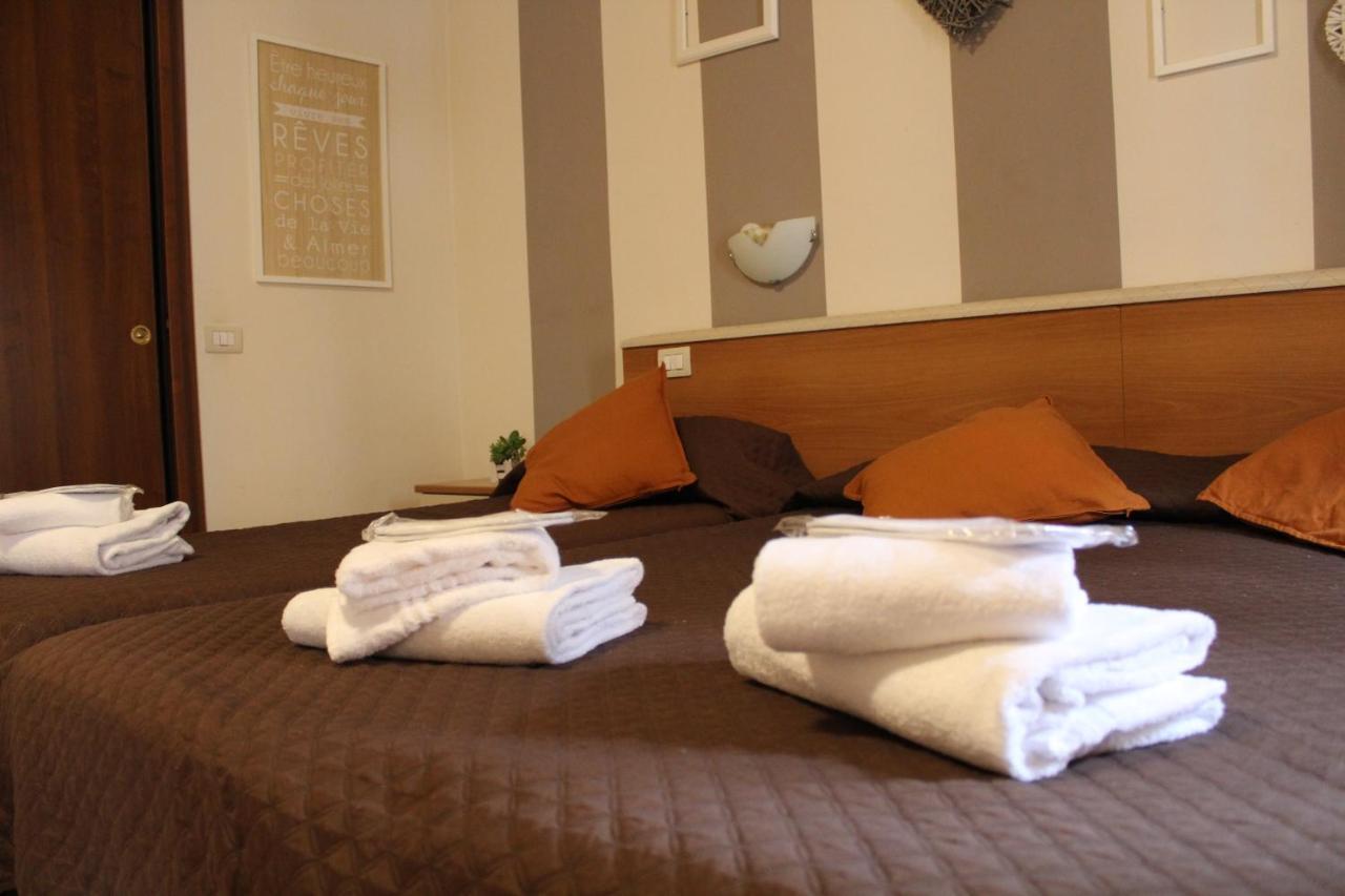 Hotel Ares Milano Exterior photo