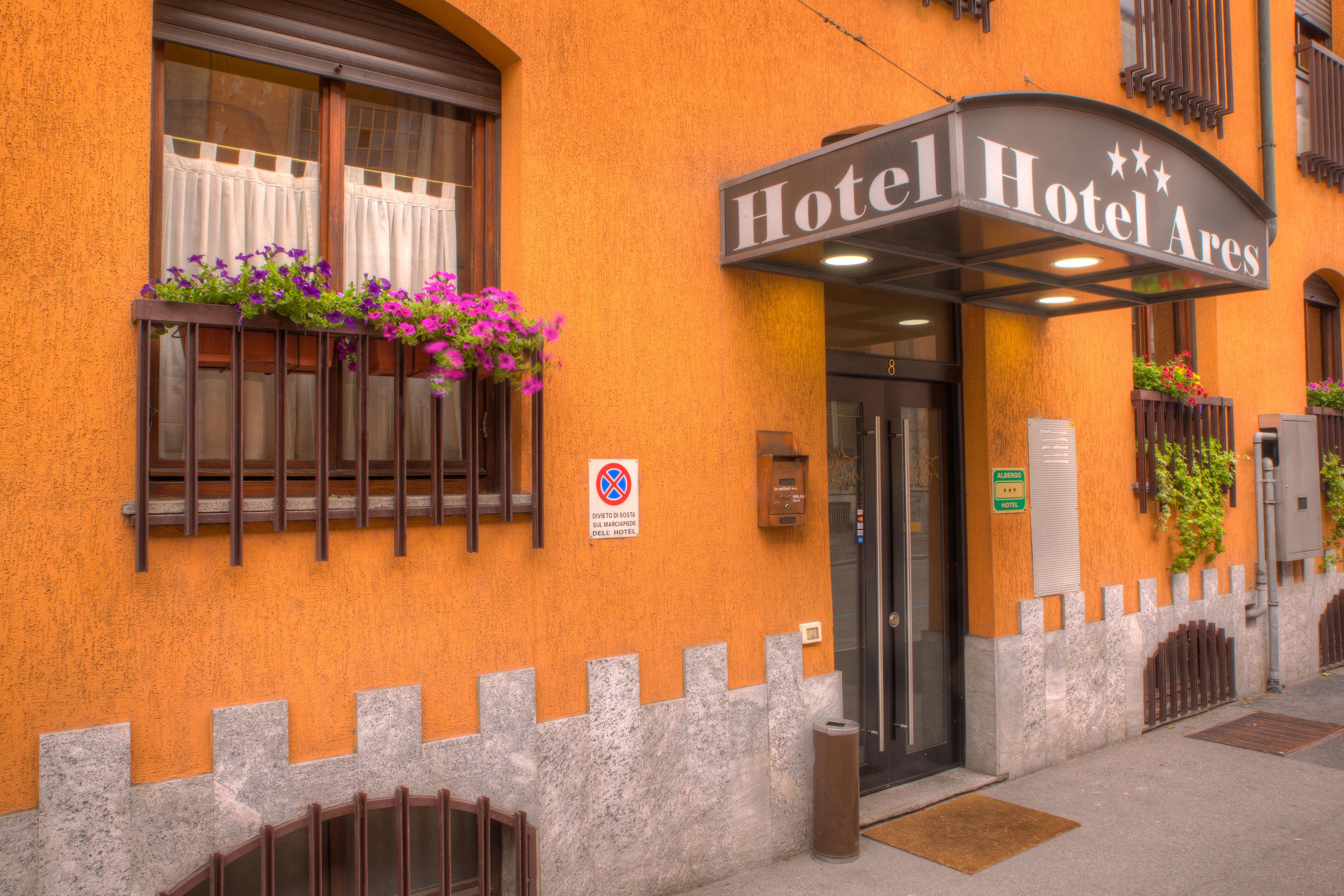 Hotel Ares Milano Exterior photo