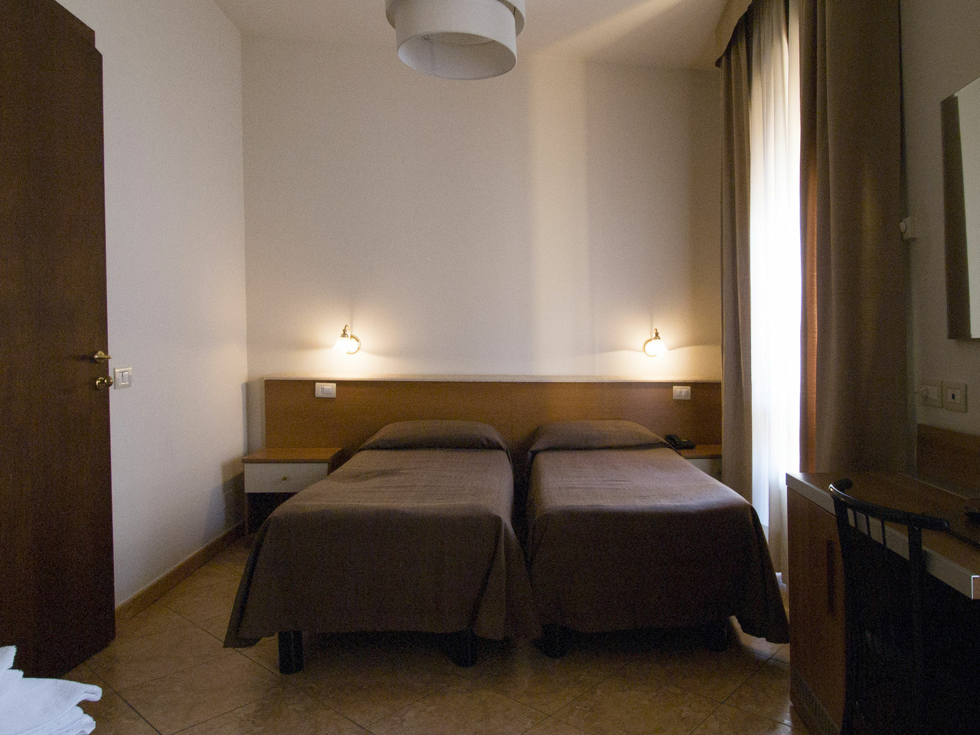 Hotel Ares Milano Exterior photo