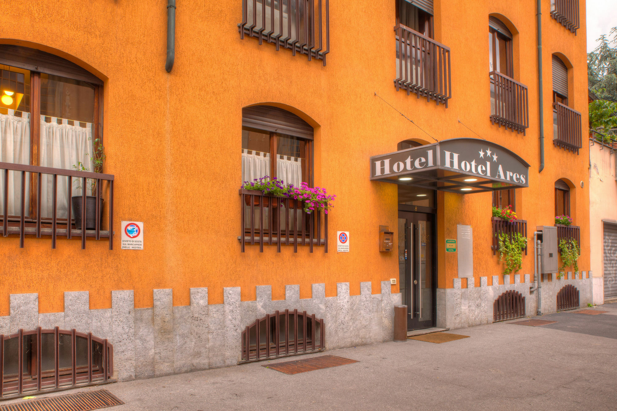 Hotel Ares Milano Exterior photo